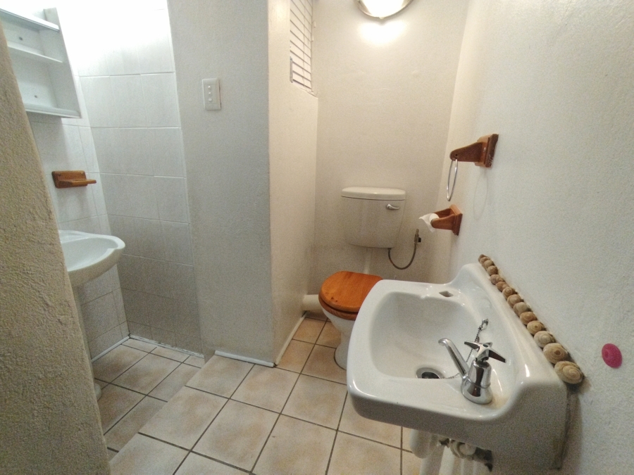 4 Bedroom Property for Sale in Rooihuiskraal Gauteng