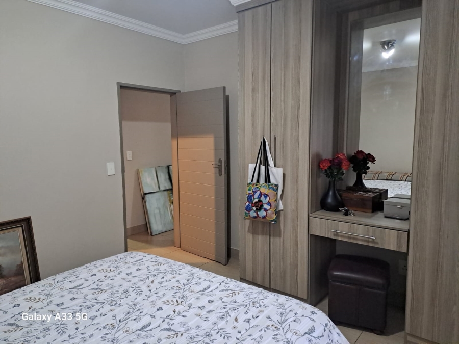 2 Bedroom Property for Sale in Moregloed Gauteng