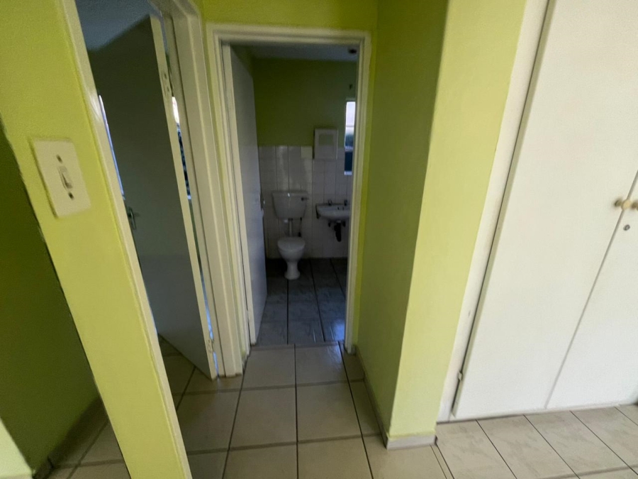 To Let 2 Bedroom Property for Rent in Alan Manor Gauteng