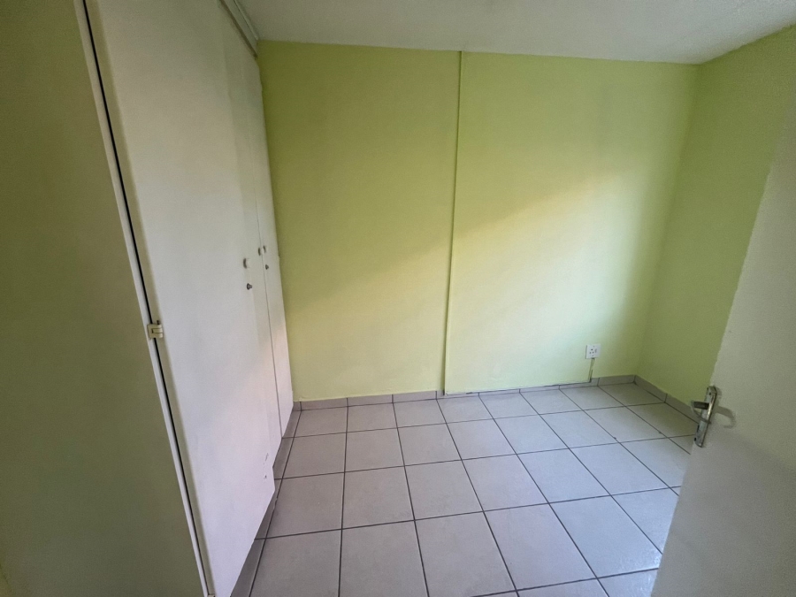 To Let 2 Bedroom Property for Rent in Alan Manor Gauteng
