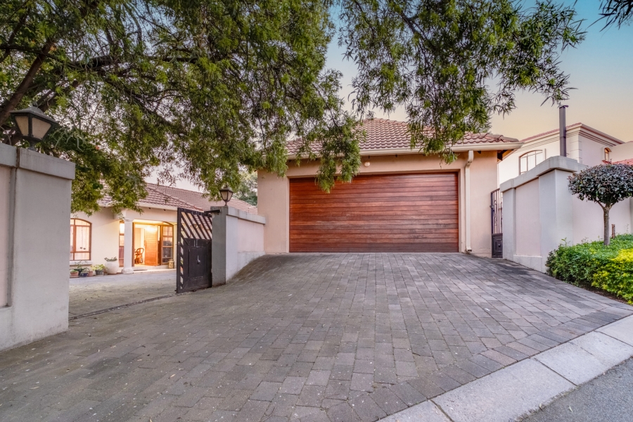 4 Bedroom Property for Sale in Ferndale Gauteng