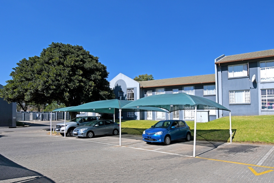 1 Bedroom Property for Sale in Bramley View Gauteng