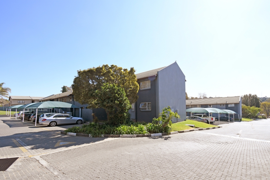 1 Bedroom Property for Sale in Bramley View Gauteng