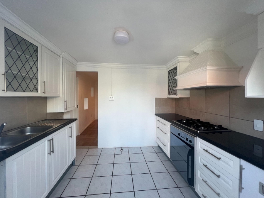 To Let 1 Bedroom Property for Rent in Parkhurst Gauteng