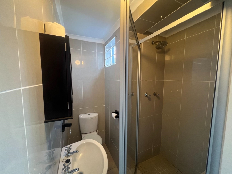 To Let 1 Bedroom Property for Rent in Parkhurst Gauteng