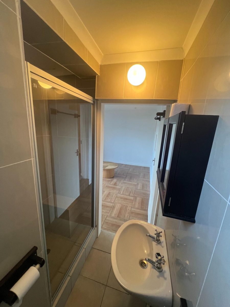 To Let 1 Bedroom Property for Rent in Parkhurst Gauteng