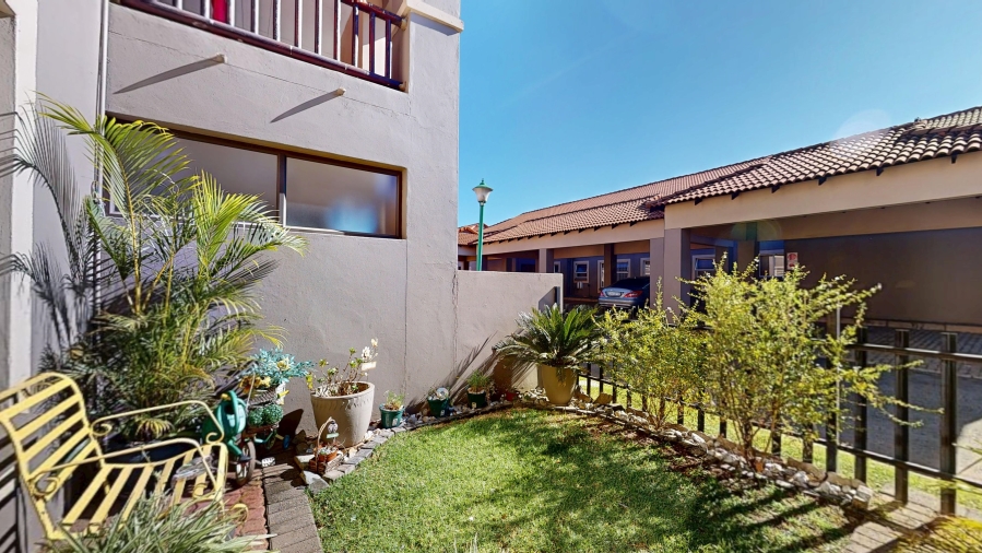 2 Bedroom Property for Sale in Van Dyk Park Gauteng