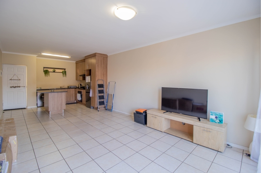 To Let 2 Bedroom Property for Rent in Ruimsig Gauteng