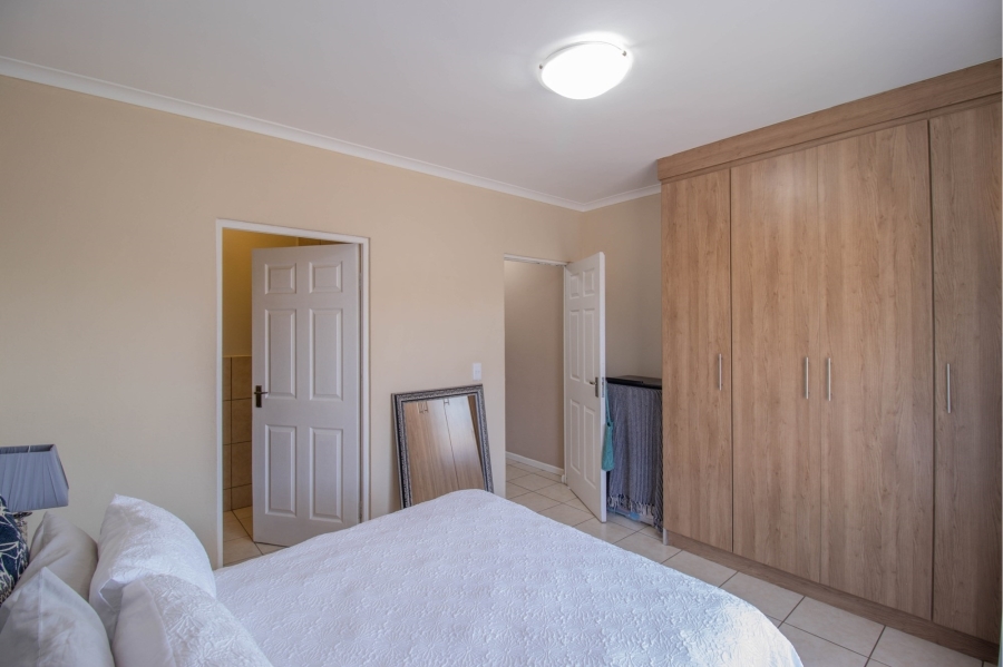 To Let 2 Bedroom Property for Rent in Ruimsig Gauteng