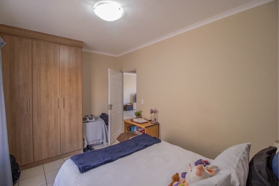 To Let 2 Bedroom Property for Rent in Ruimsig Gauteng