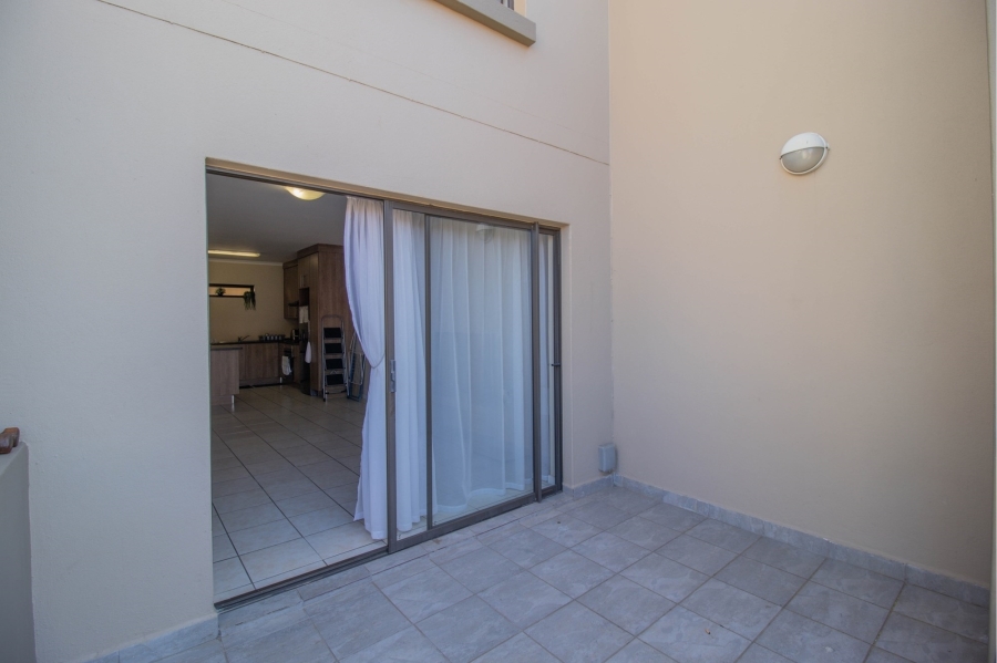 To Let 2 Bedroom Property for Rent in Ruimsig Gauteng