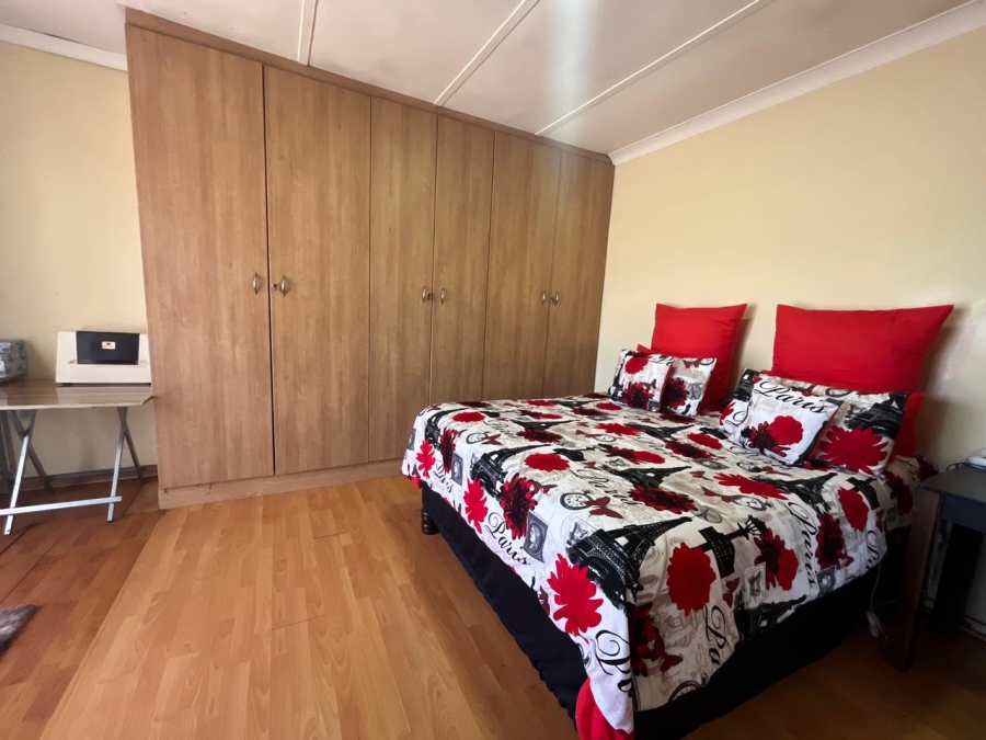 3 Bedroom Property for Sale in South Hills Gauteng