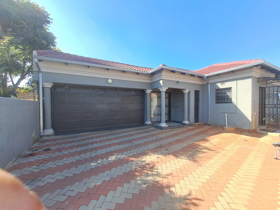 3 Bedroom Property for Sale in Dawn Park Gauteng