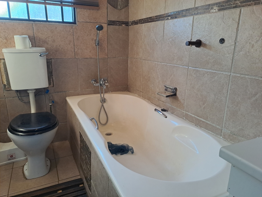 3 Bedroom Property for Sale in Dawn Park Gauteng