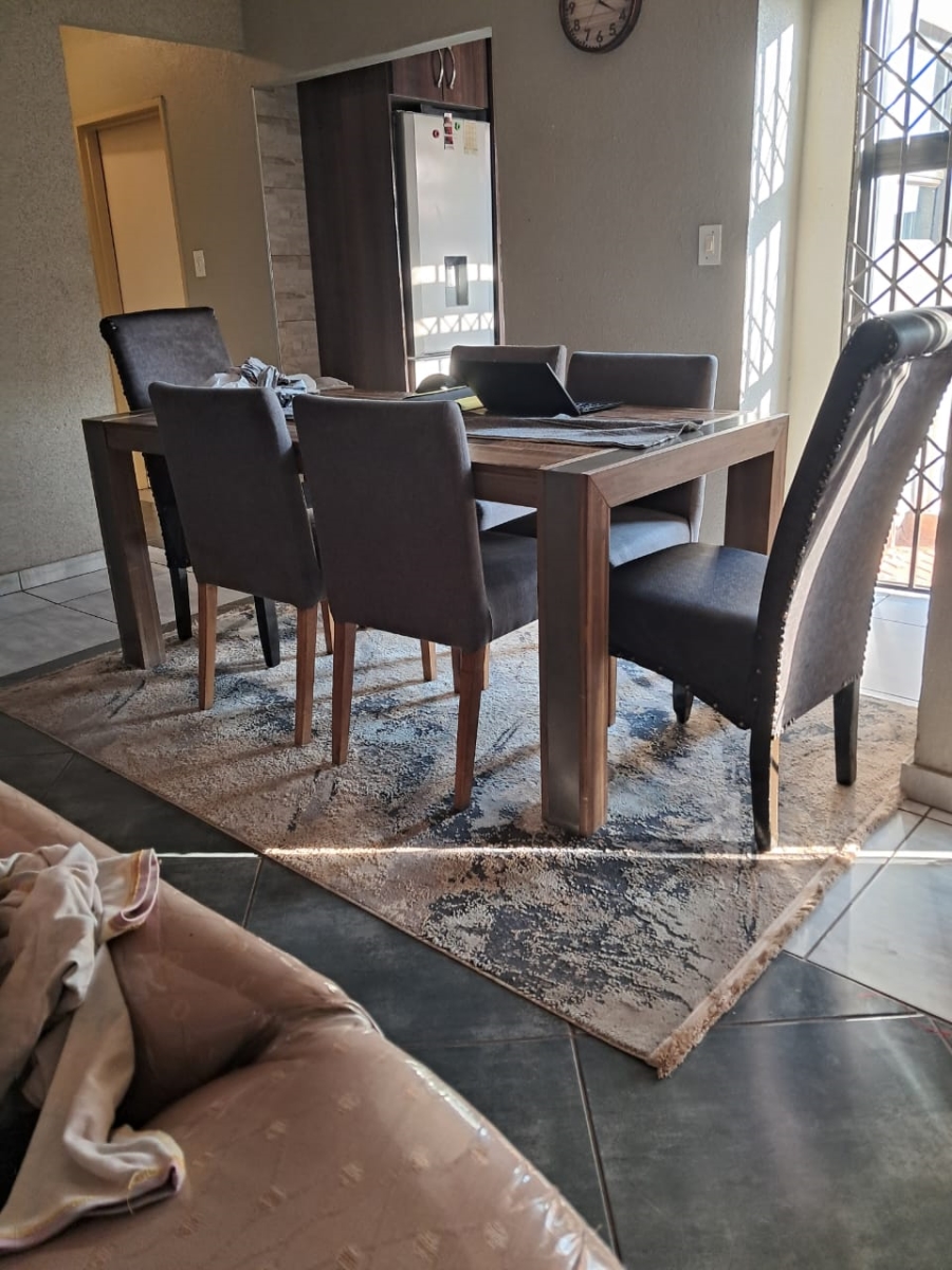 3 Bedroom Property for Sale in Dawn Park Gauteng