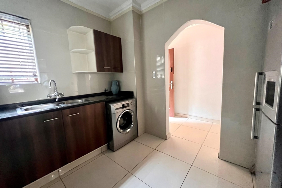 2 Bedroom Property for Sale in Atholl Gauteng