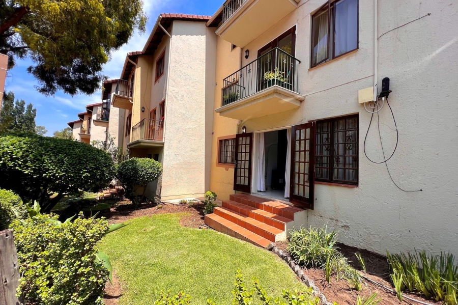 2 Bedroom Property for Sale in Atholl Gauteng