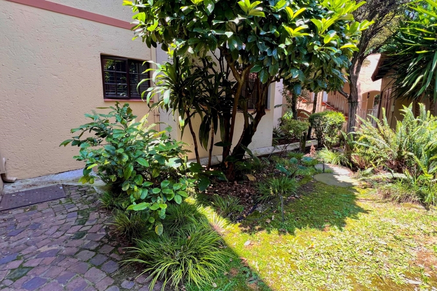 2 Bedroom Property for Sale in Atholl Gauteng