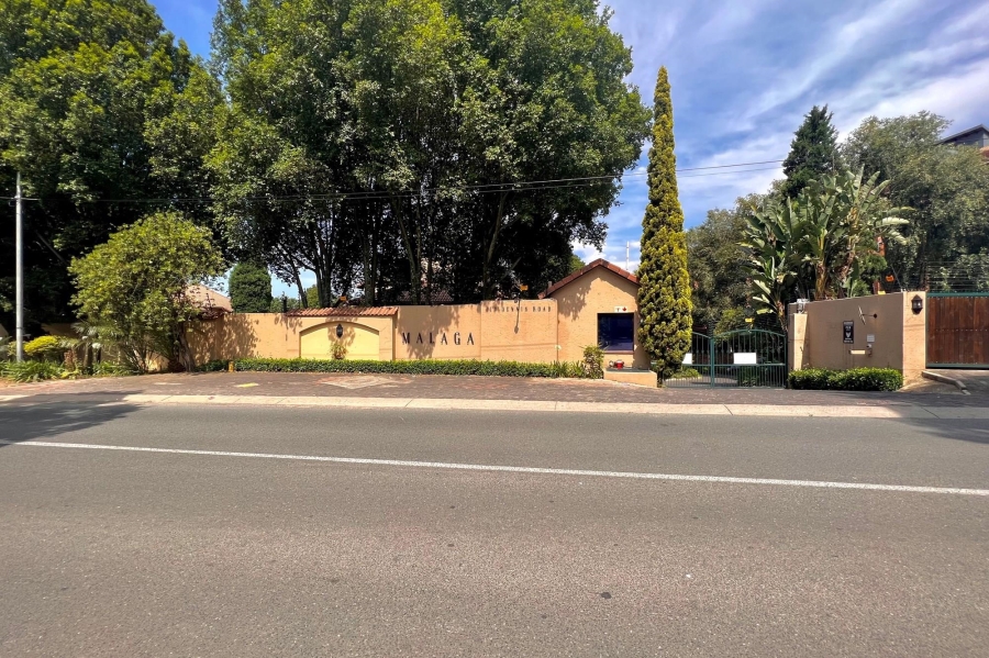 2 Bedroom Property for Sale in Atholl Gauteng