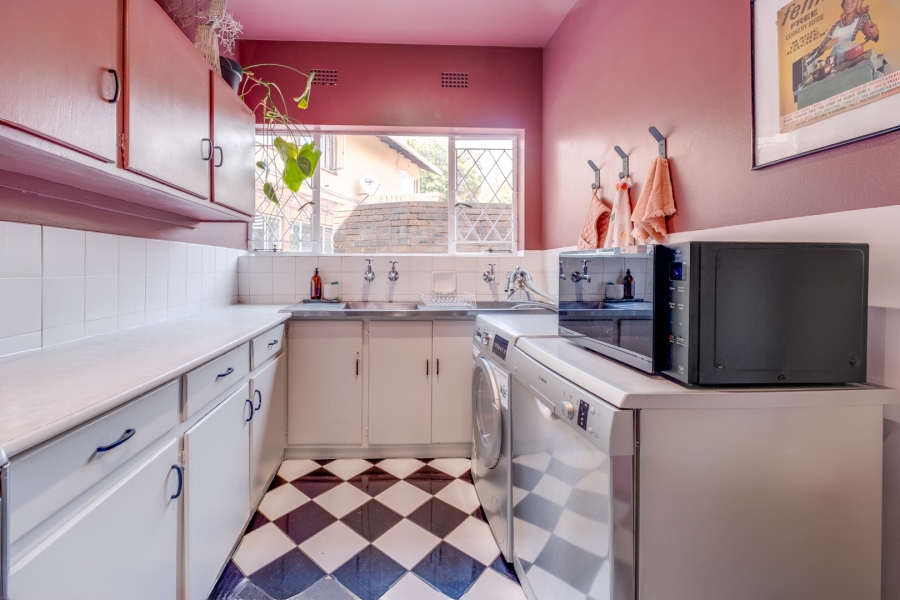 2 Bedroom Property for Sale in Robindale Gauteng