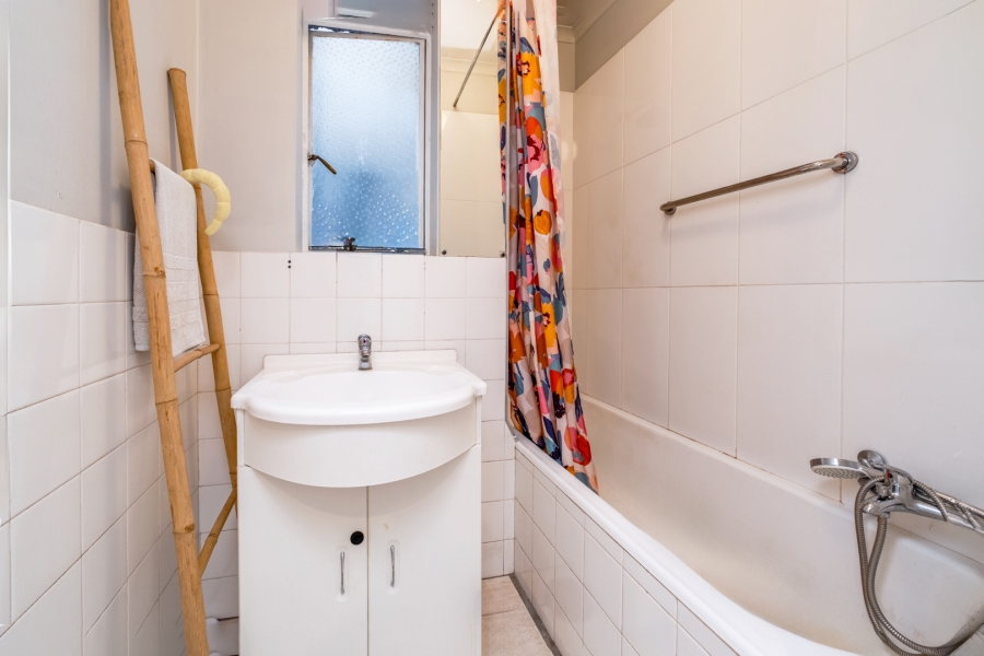 2 Bedroom Property for Sale in Robindale Gauteng