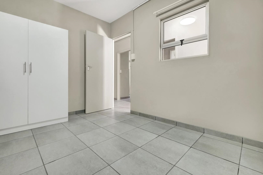 To Let 2 Bedroom Property for Rent in Johannesburg Central Gauteng