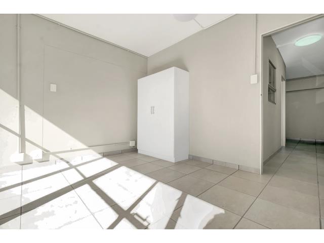To Let 2 Bedroom Property for Rent in Johannesburg Central Gauteng