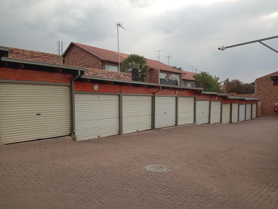 2 Bedroom Property for Sale in Ferndale Gauteng