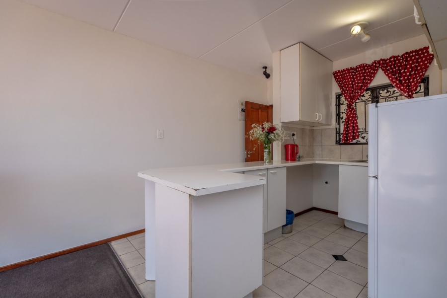 2 Bedroom Property for Sale in Blackheath Gauteng