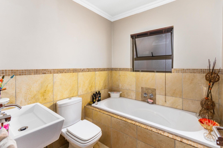 2 Bedroom Property for Sale in Blackheath Gauteng