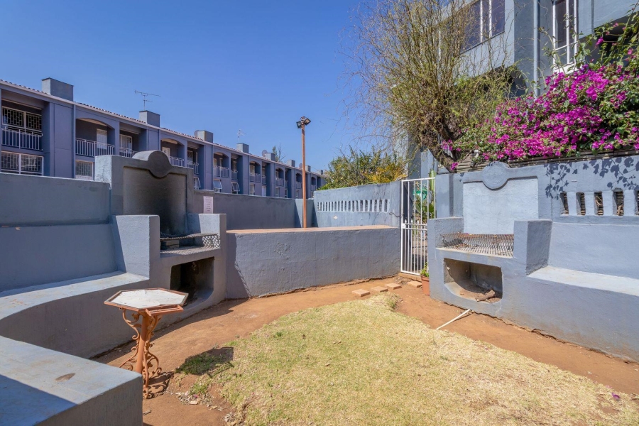 2 Bedroom Property for Sale in Blackheath Gauteng