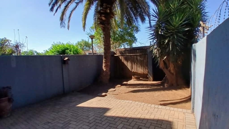 2 Bedroom Property for Sale in Blackheath Gauteng