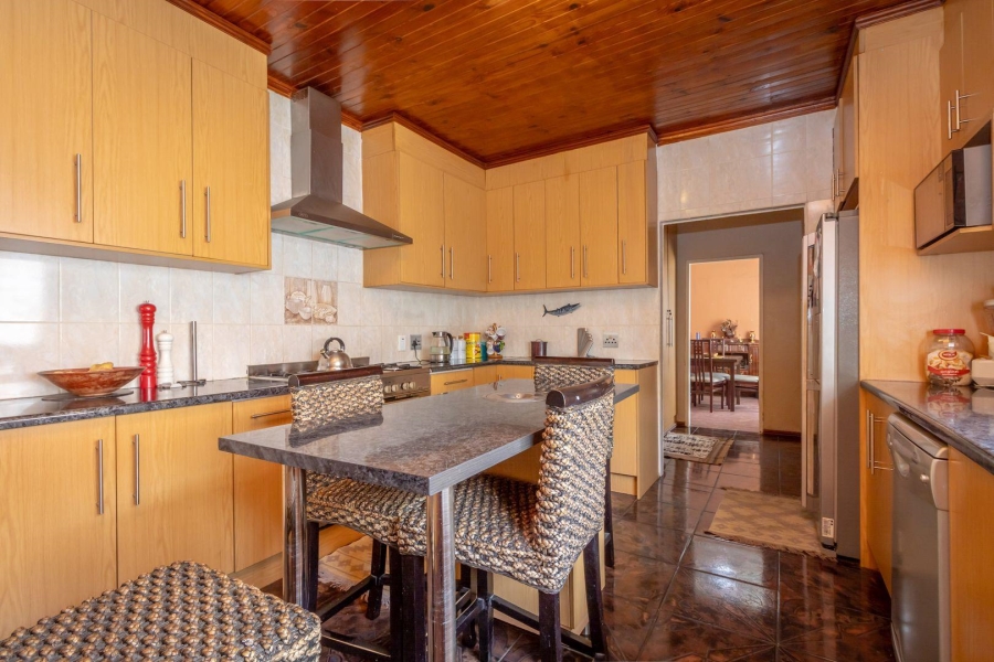 4 Bedroom Property for Sale in Sunrella Gauteng