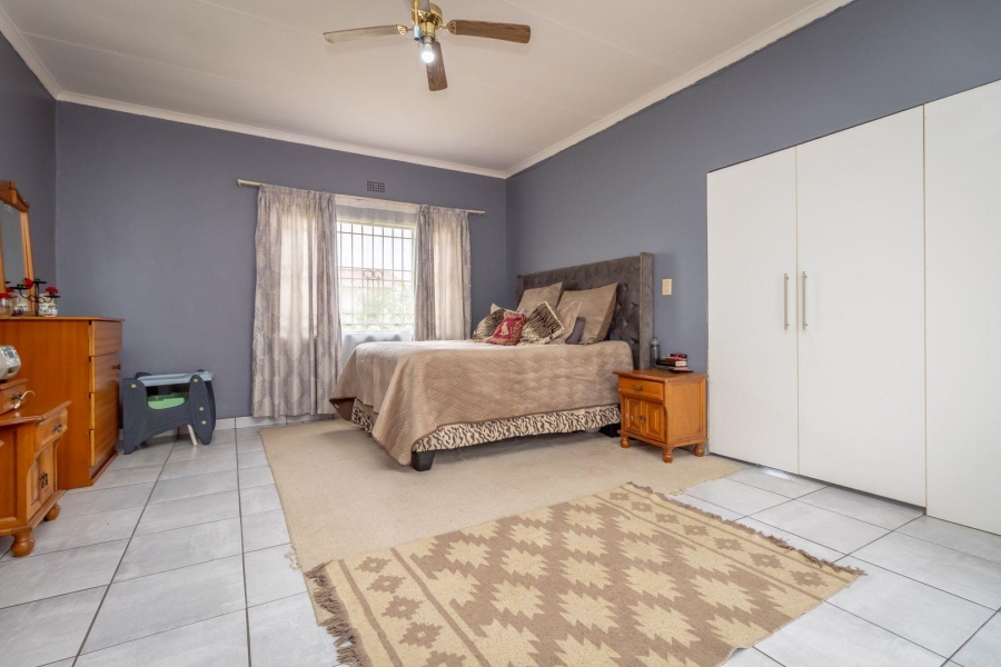 4 Bedroom Property for Sale in Sunrella Gauteng