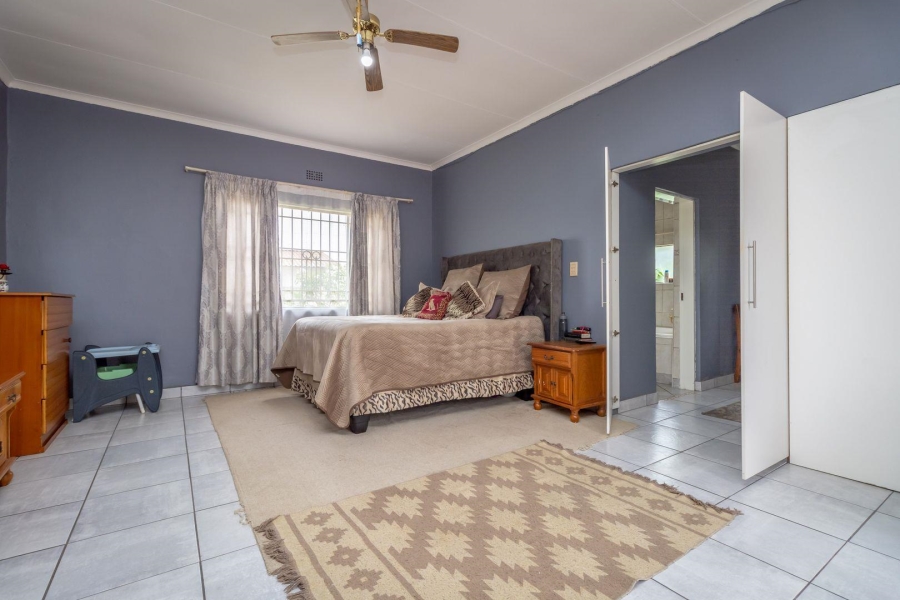 4 Bedroom Property for Sale in Sunrella Gauteng
