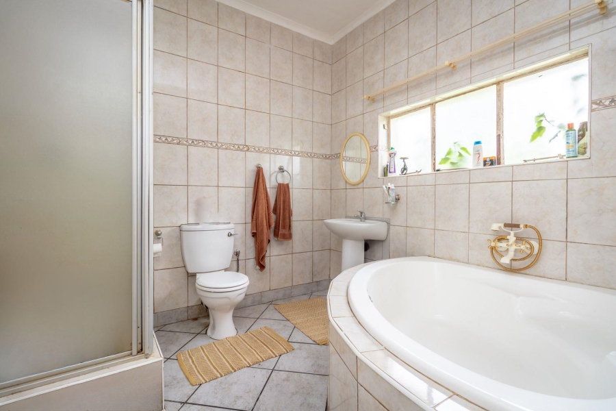 4 Bedroom Property for Sale in Sunrella Gauteng