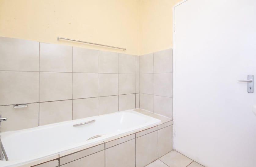 2 Bedroom Property for Sale in Princess A H Gauteng