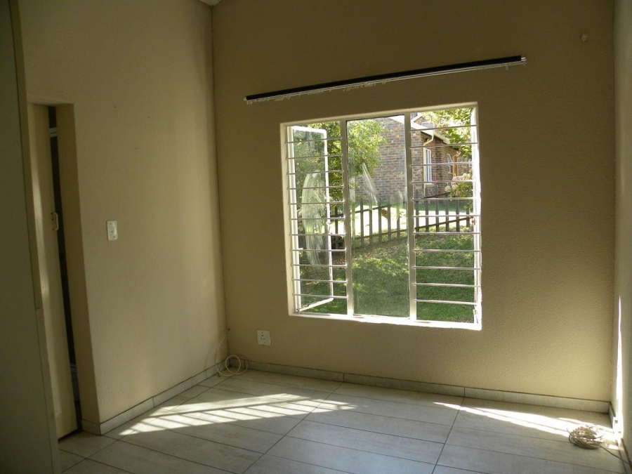 2 Bedroom Property for Sale in Allens Nek Gauteng