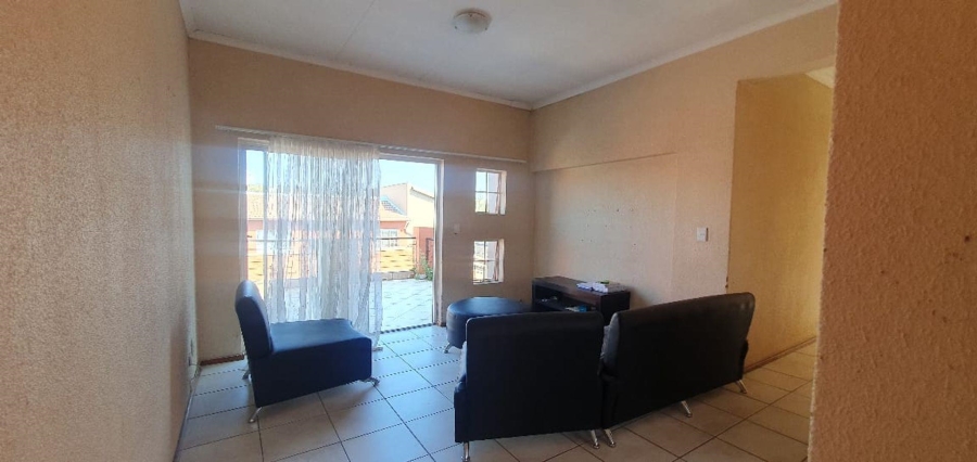 2 Bedroom Property for Sale in Laser Park Gauteng