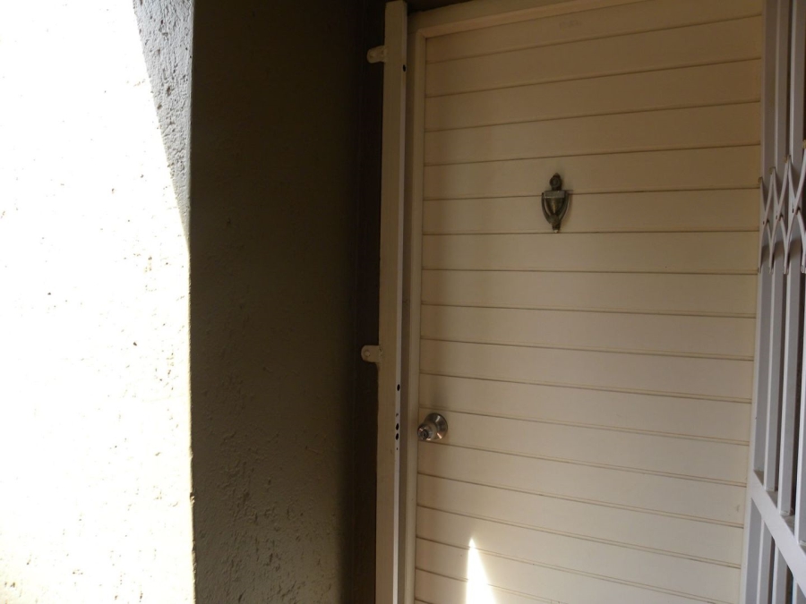 1 Bedroom Property for Sale in Allens Nek Gauteng