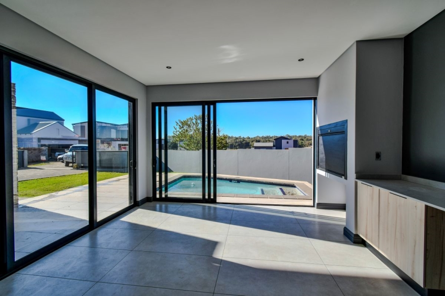 4 Bedroom Property for Sale in Fountainbrook Estate Gauteng