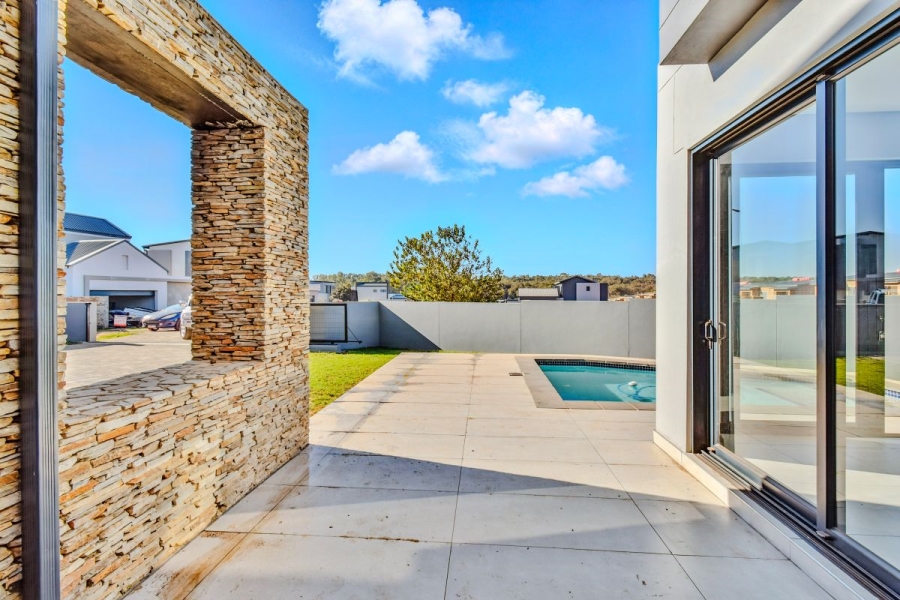 4 Bedroom Property for Sale in Fountainbrook Estate Gauteng