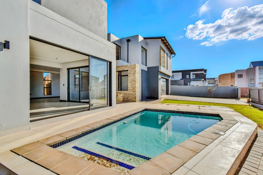4 Bedroom Property for Sale in Fountainbrook Estate Gauteng