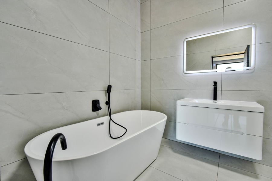 4 Bedroom Property for Sale in Fountainbrook Estate Gauteng