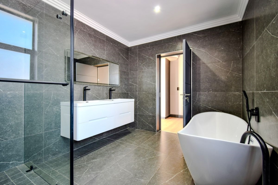 4 Bedroom Property for Sale in Fountainbrook Estate Gauteng
