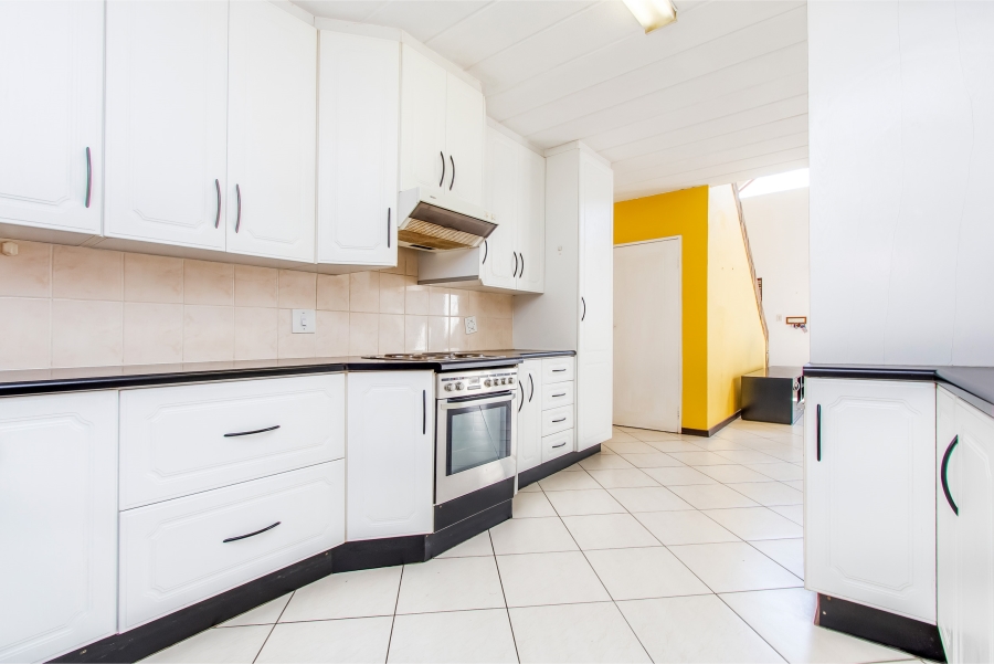 3 Bedroom Property for Sale in North Riding Gauteng