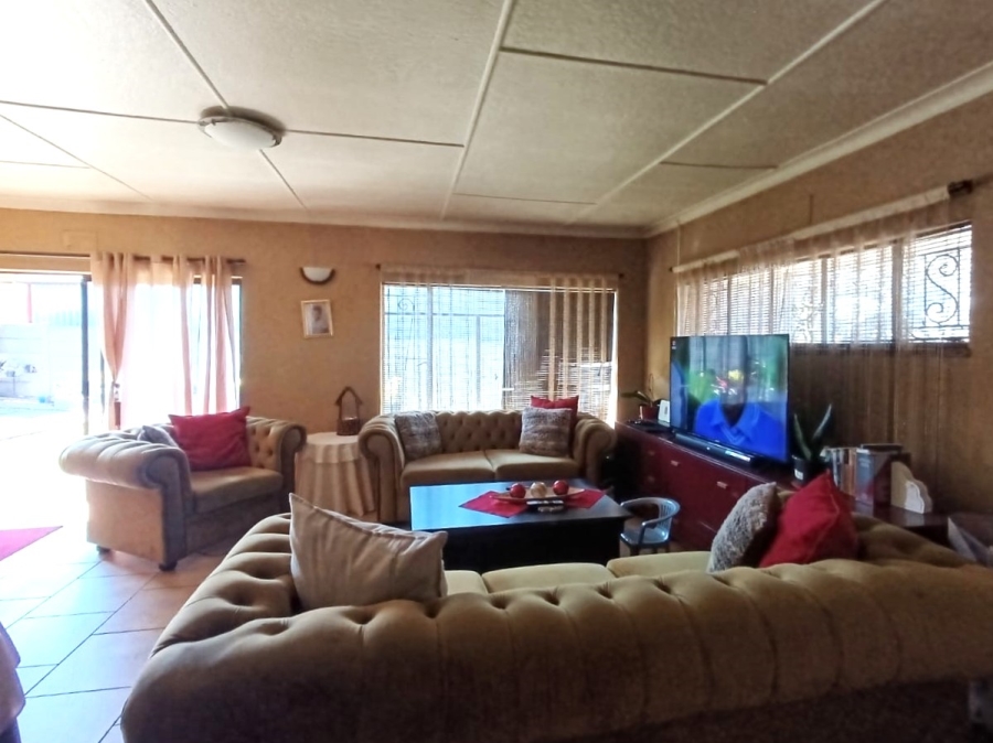 4 Bedroom Property for Sale in Florentia Gauteng