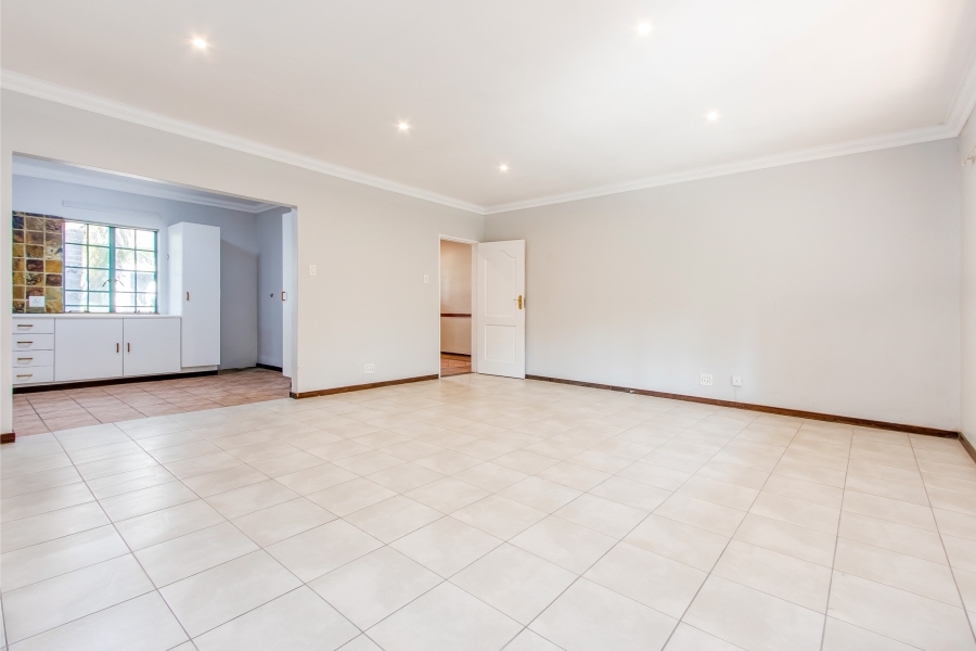 To Let 4 Bedroom Property for Rent in Farmall A H Gauteng
