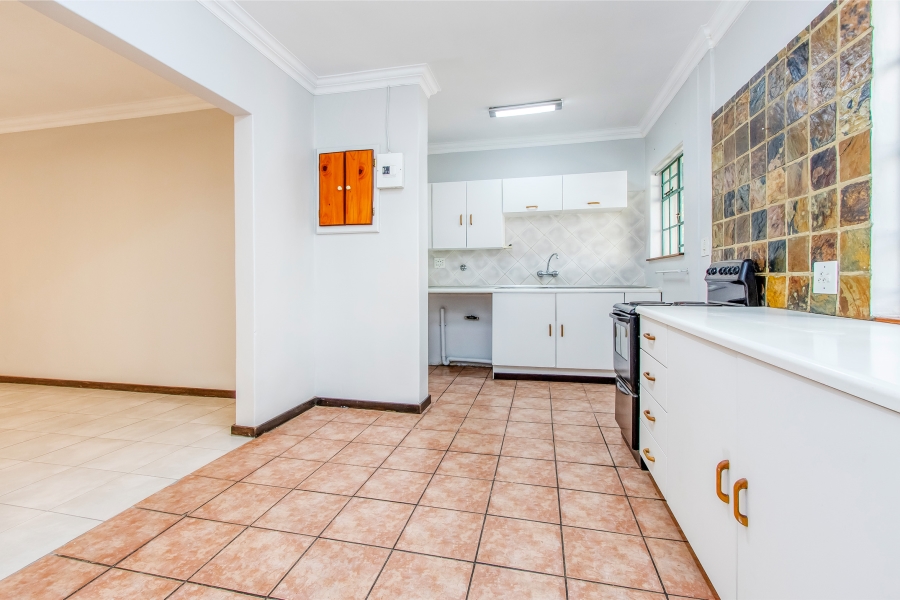 To Let 4 Bedroom Property for Rent in Farmall A H Gauteng