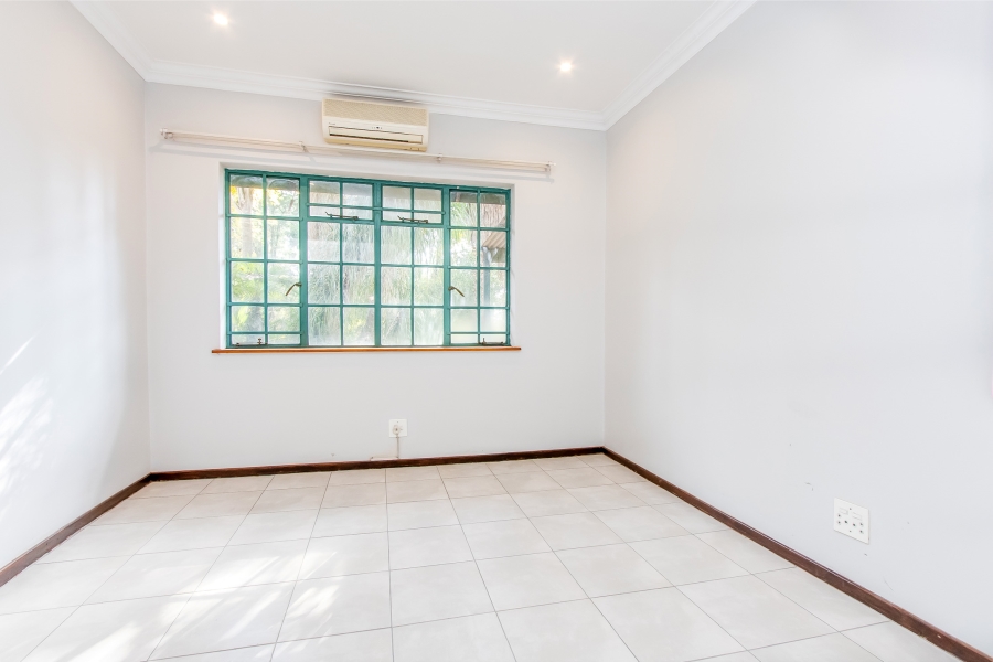 To Let 4 Bedroom Property for Rent in Farmall A H Gauteng